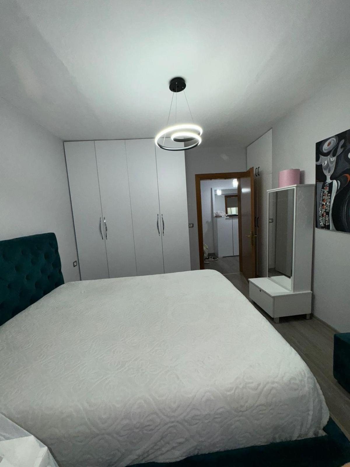 Apartament Amaras *